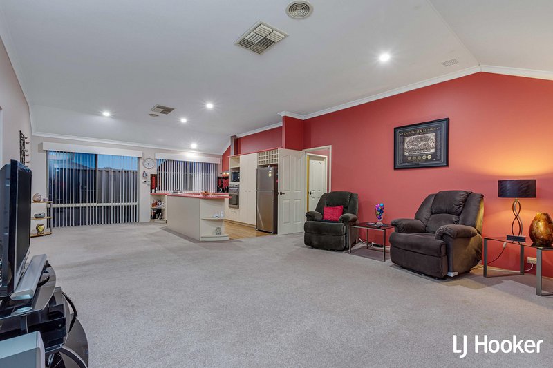 Photo - 83 Pembury Way, Butler WA 6036 - Image 4