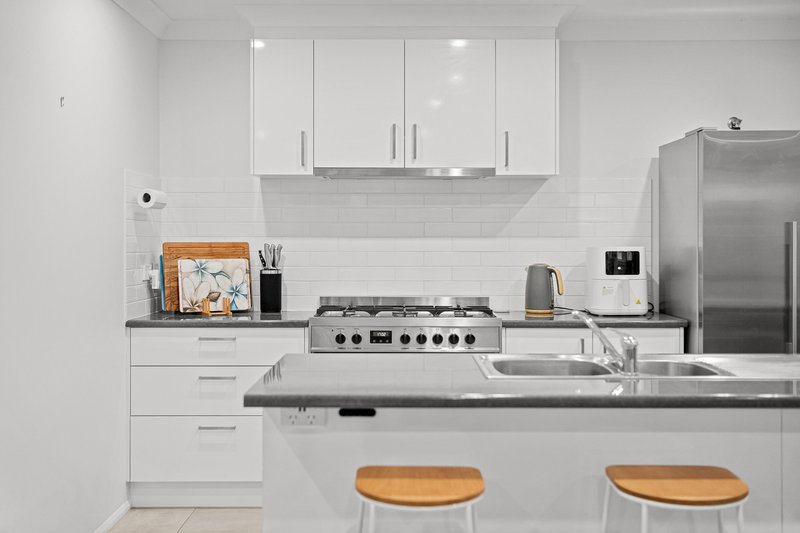 Photo - 83 Ponting Circuit, Pallara QLD 4110 - Image 11