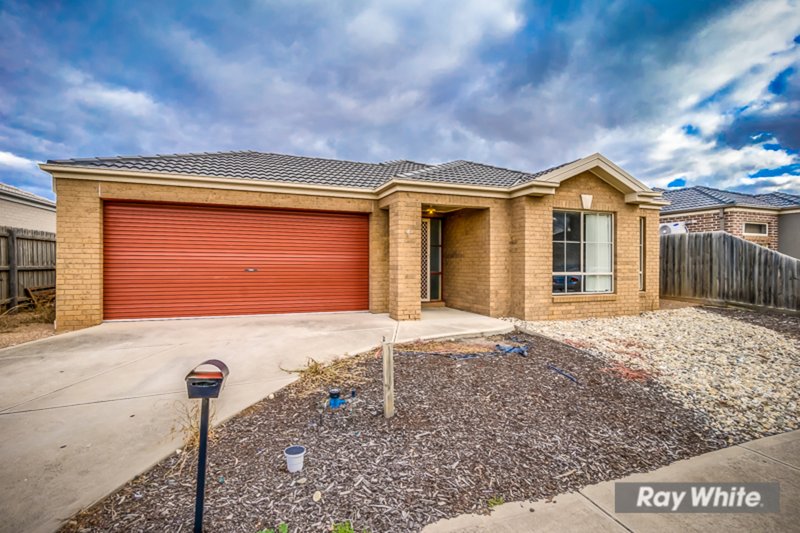 Photo - 83 Rose Grange Boulevard, Tarneit VIC 3029 - Image 2