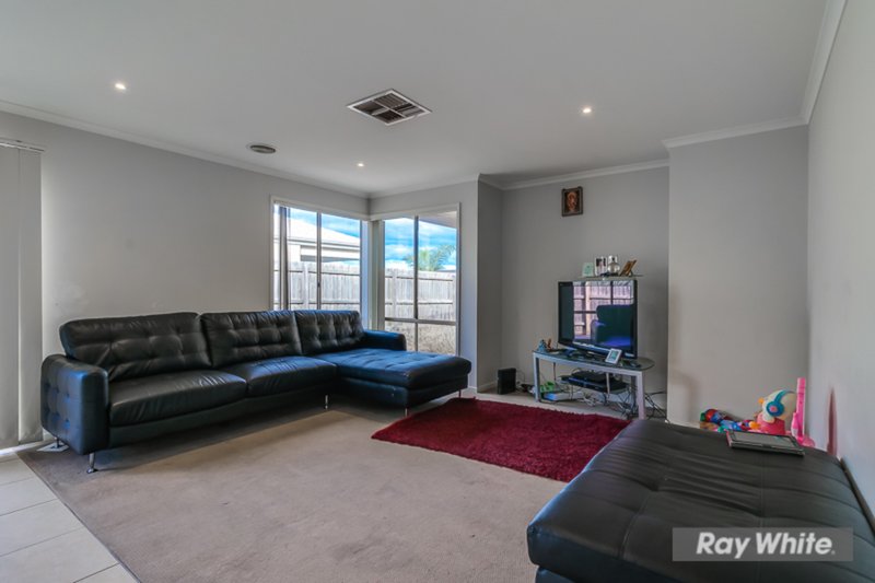 Photo - 83 Rose Grange Boulevard, Tarneit VIC 3029 - Image 9