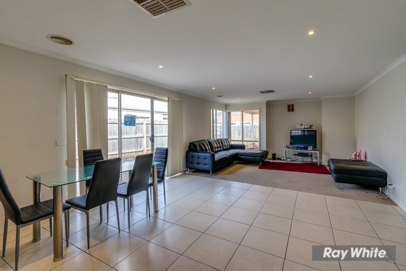 Photo - 83 Rose Grange Boulevard, Tarneit VIC 3029 - Image 13