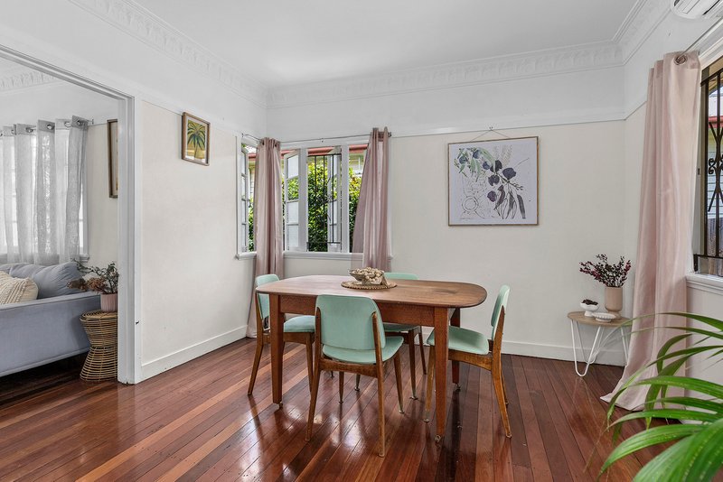 Photo - 83 Royal Parade, Ashgrove QLD 4060 - Image 6