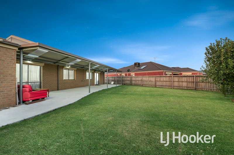 Photo - 83 Sandalwood Drive, Pakenham VIC 3810 - Image 14