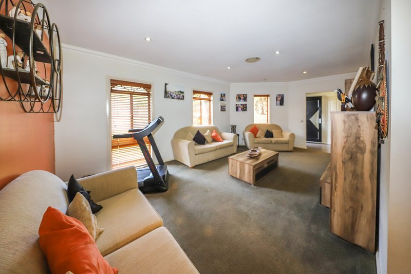 Photo - 83 Sydney Street, Tumut NSW 2720 - Image 10