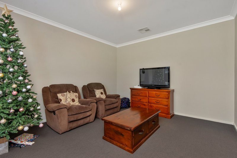 Photo - 83 The Parkway, Nuriootpa SA 5355 - Image 6