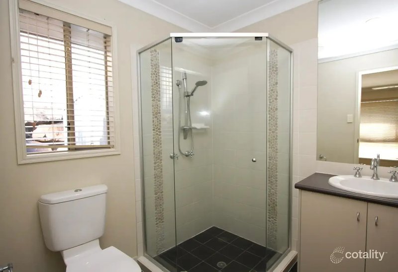 Photo - 83 Tiger Drive, Arundel QLD 4214 - Image 9