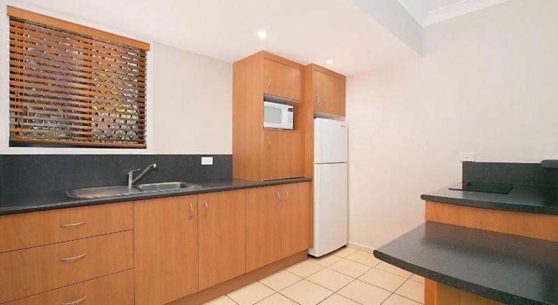 Photo - 83 Toolooa Street, Gladstone QLD 4680 - Image 12