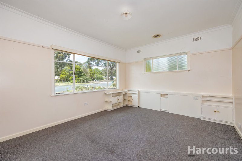 Photo - 83 Torres Street, Newborough VIC 3825 - Image 9