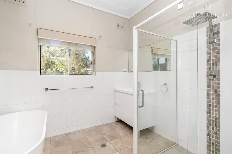 Photo - 83 Waterview Street, Ganmain NSW 2702 - Image 11