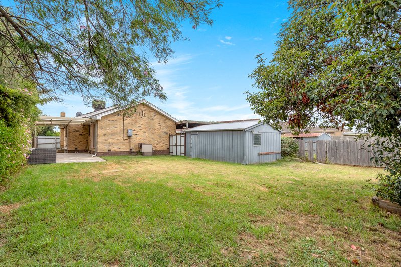 Photo - 83 Wattleglen Street, Craigieburn VIC 3064 - Image 18