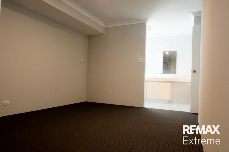 Photo - 83 Wentletrap Way, Mullaloo WA 6027 - Image 6
