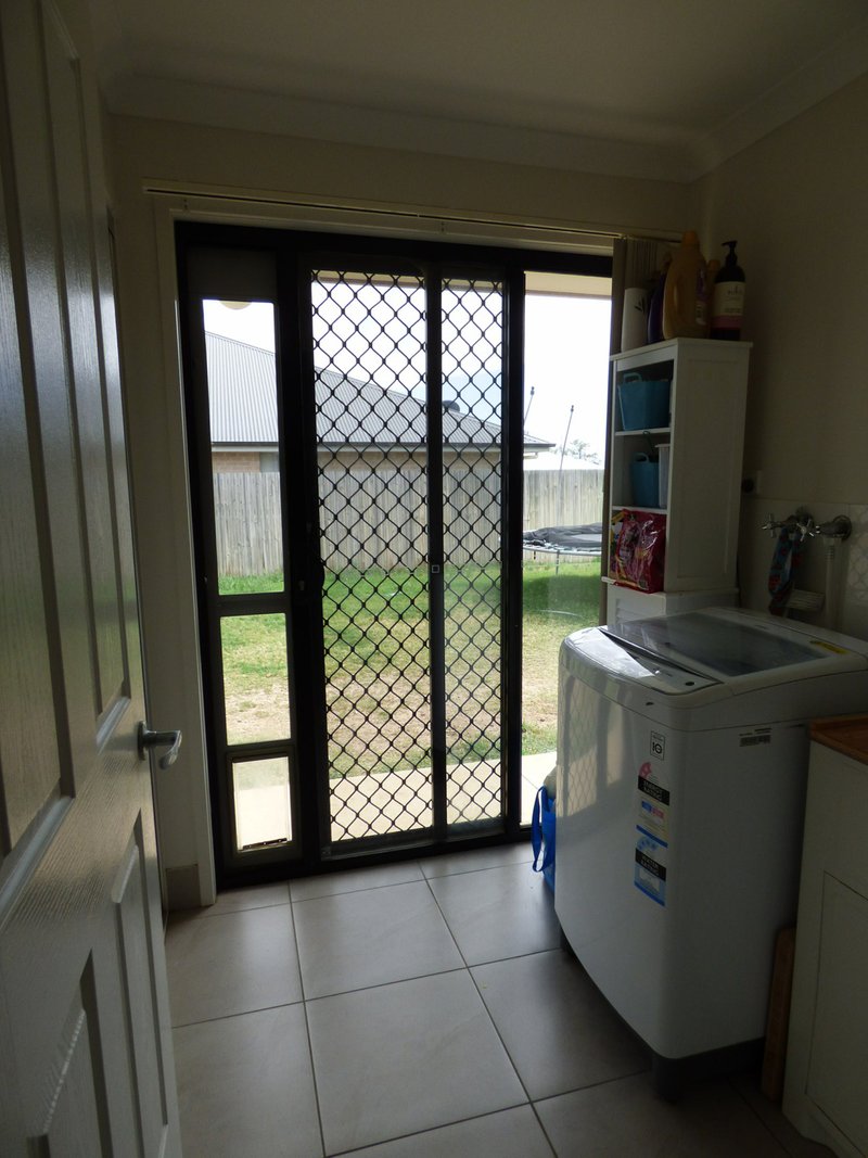 Photo - 83 Wheeler Drive, Roma QLD 4455 - Image 6