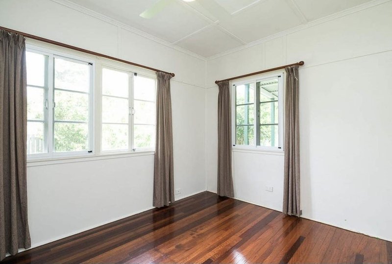 Photo - 83 Woking Street, , Keperra QLD 4054 - Image 6