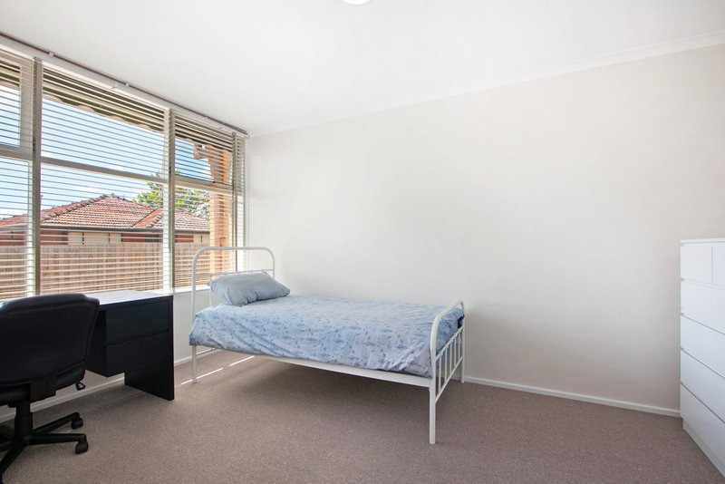 Photo - 8/30 Ashley Street, Reservoir VIC 3073 - Image 4