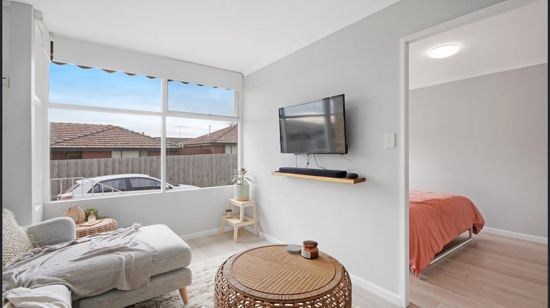 Photo - 8/30 Ashley Street, Reservoir VIC 3073 - Image 4