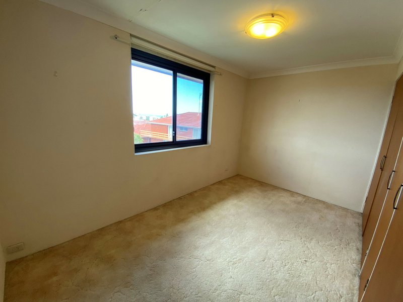 Photo - 8/30 Benelong Street, The Entrance NSW 2261 - Image 5