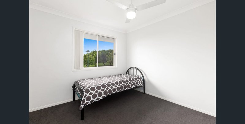 Photo - 8/30 Federation Street, Wynnum West QLD 4178 - Image 11