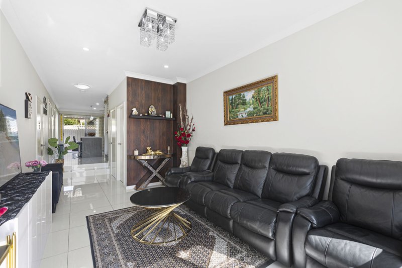 Photo - 8/31-35 Boronia Street, South Wentworthville NSW 2145 - Image 3