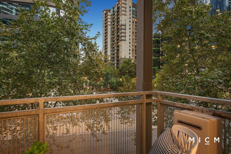 Photo - 83/1 Riverside Quay, Southbank VIC 3006 - Image 8