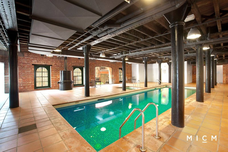 Photo - 83/1 Riverside Quay, Southbank VIC 3006 - Image 9