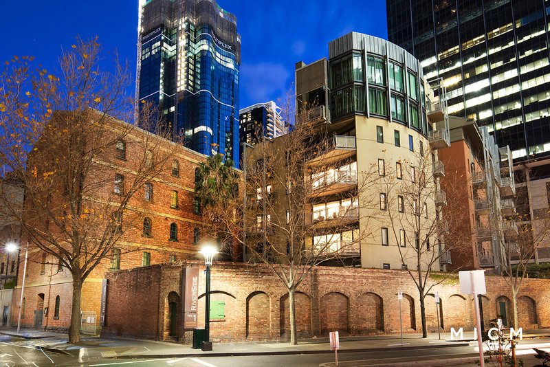 Photo - 83/1 Riverside Quay, Southbank VIC 3006 - Image 11