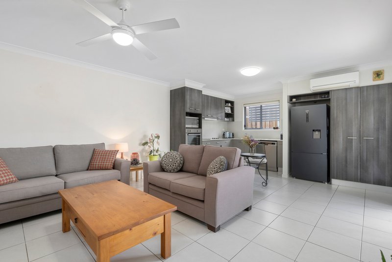 Photo - 8/31 St Anthony Drive, Alexandra Hills QLD 4161 - Image 6