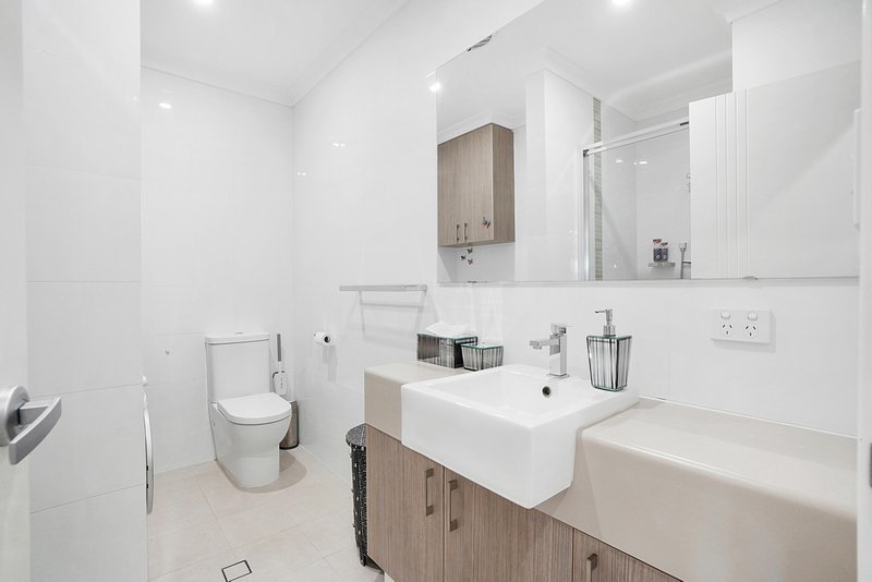 Photo - 8/316 Hardey Road, Cloverdale WA 6105 - Image 12