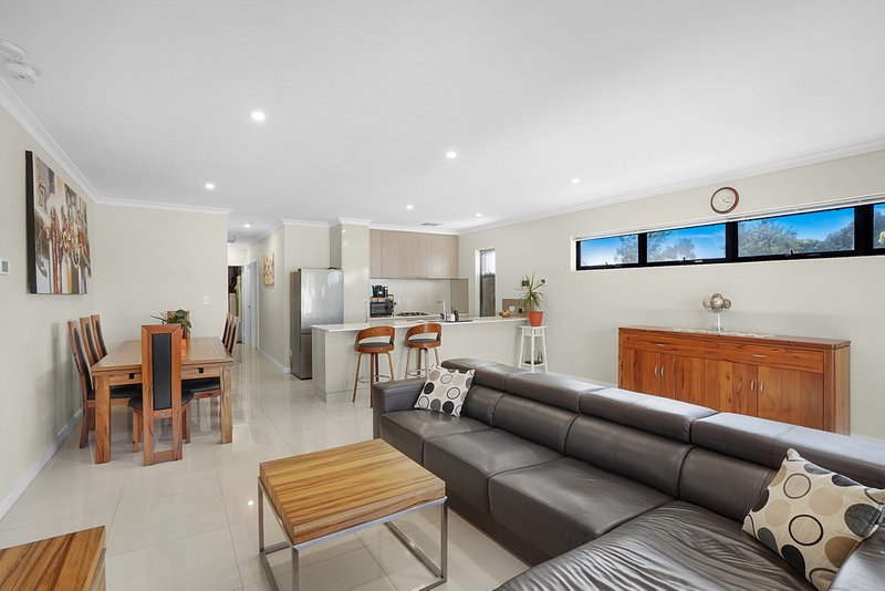 Photo - 8/316 Hardey Road, Cloverdale WA 6105 - Image 1