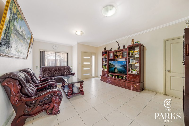 Photo - 8/32-34 Stanbrook Street, Fairfield Heights NSW 2165 - Image 2