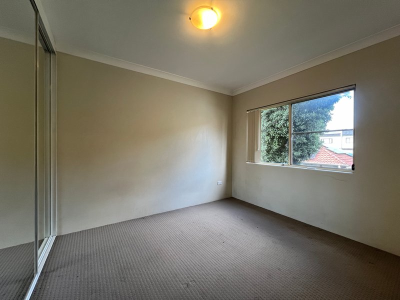 Photo - 8/32-34 Wolli Creek Road, Banksia NSW 2216 - Image 3