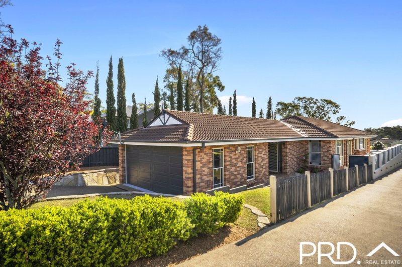 832 Henry Lawson Drive, Picnic Point NSW 2213