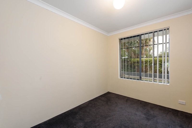 Photo - 8/32 Holmesdale Road, Woodbridge WA 6056 - Image 12