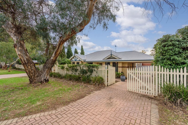 Photo - 8/32 Holmesdale Road, Woodbridge WA 6056 - Image 18