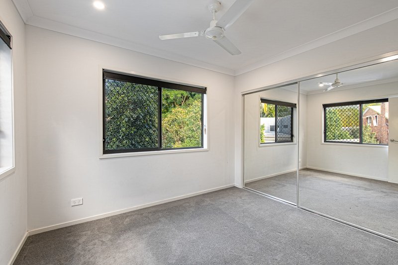 Photo - 8/32 Owarra Avenue West , Ferny Hills QLD 4055 - Image 7