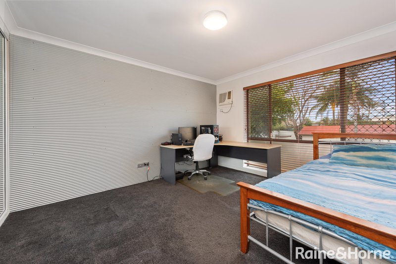 Photo - 8/32 Ward Street, Indooroopilly QLD 4068 - Image 4