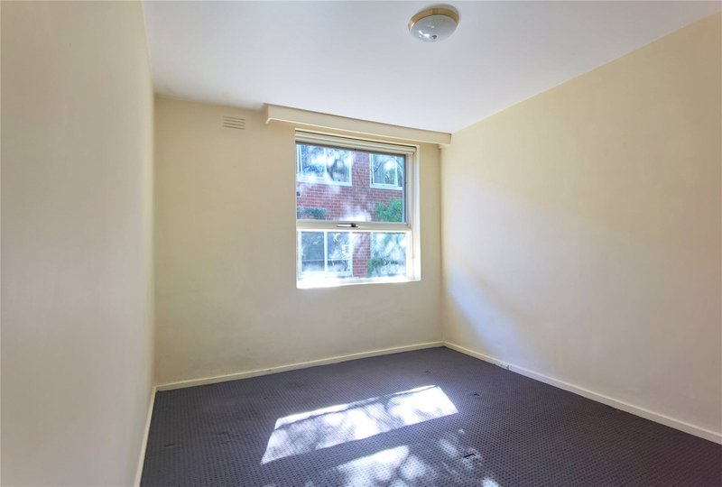 Photo - 8/32 Wynnstay Road, Prahran VIC 3181 - Image 2