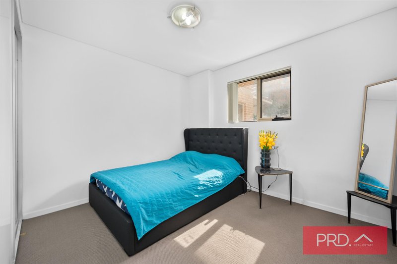 Photo - 8/33-39 Lachlan Street, Warwick Farm NSW 2170 - Image 10