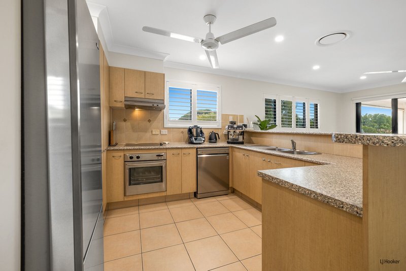 Photo - 8/33 Dixon Street, Coolangatta QLD 4225 - Image 8