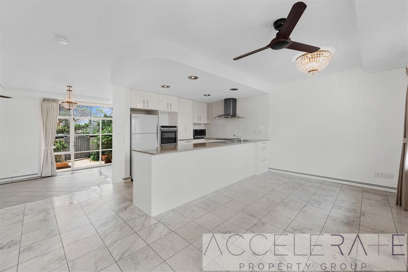 Photo - 8/331 Gregory Terrace, Spring Hill QLD 4000 - Image 12
