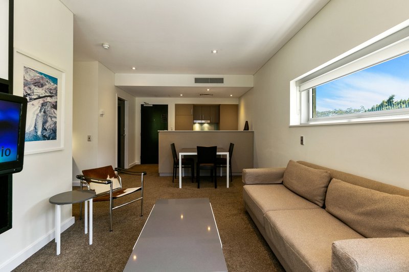 Photo - 83/33 Mounts Bay Road, Perth WA 6000 - Image 11