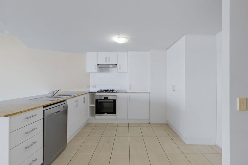 Photo - 8/34 Canberra Terrace, Caloundra QLD 4551 - Image 4