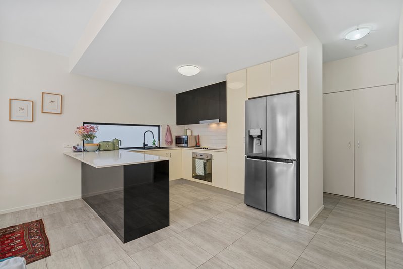 Photo - 8/35 Crown Street, Holland Park West QLD 4121 - Image 4