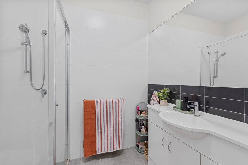 Photo - 8/35 Crown Street, Holland Park West QLD 4121 - Image 19