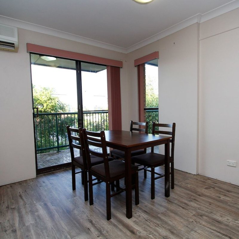 Photo - 8/35 Durham Street, St Lucia QLD 4067 - Image 2