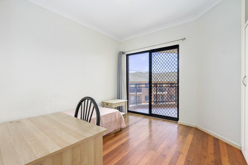 Photo - 8/35 Harrow Road, Auburn NSW 2144 - Image 6