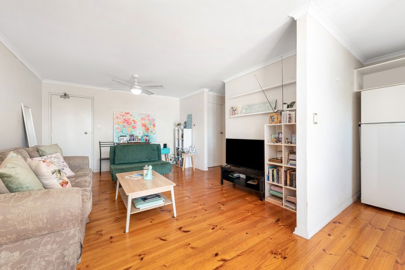 Photo - 8/35 Longfellow Street, Norman Park QLD 4170 - Image 3