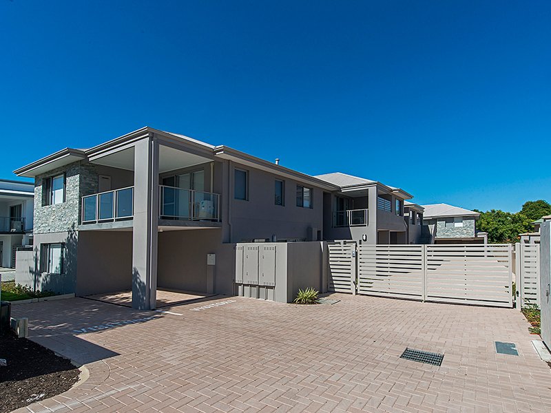 Photo - 8/358 Hardey Road, Cloverdale WA 6105 - Image 2