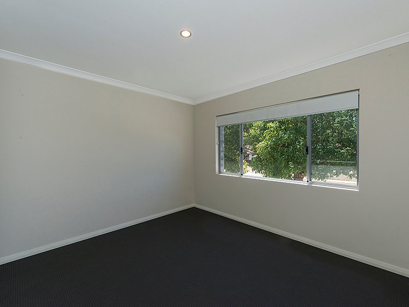 Photo - 8/358 Hardey Road, Cloverdale WA 6105 - Image 8