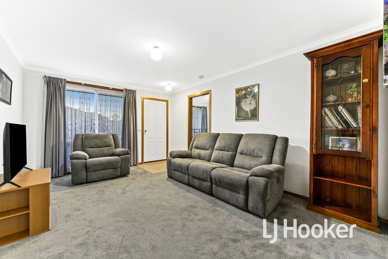 Photo - 8/37 King Street, Pakenham VIC 3810 - Image 2