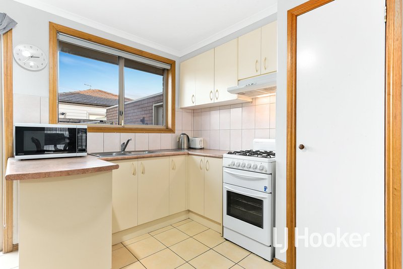 Photo - 8/37 King Street, Pakenham VIC 3810 - Image 7